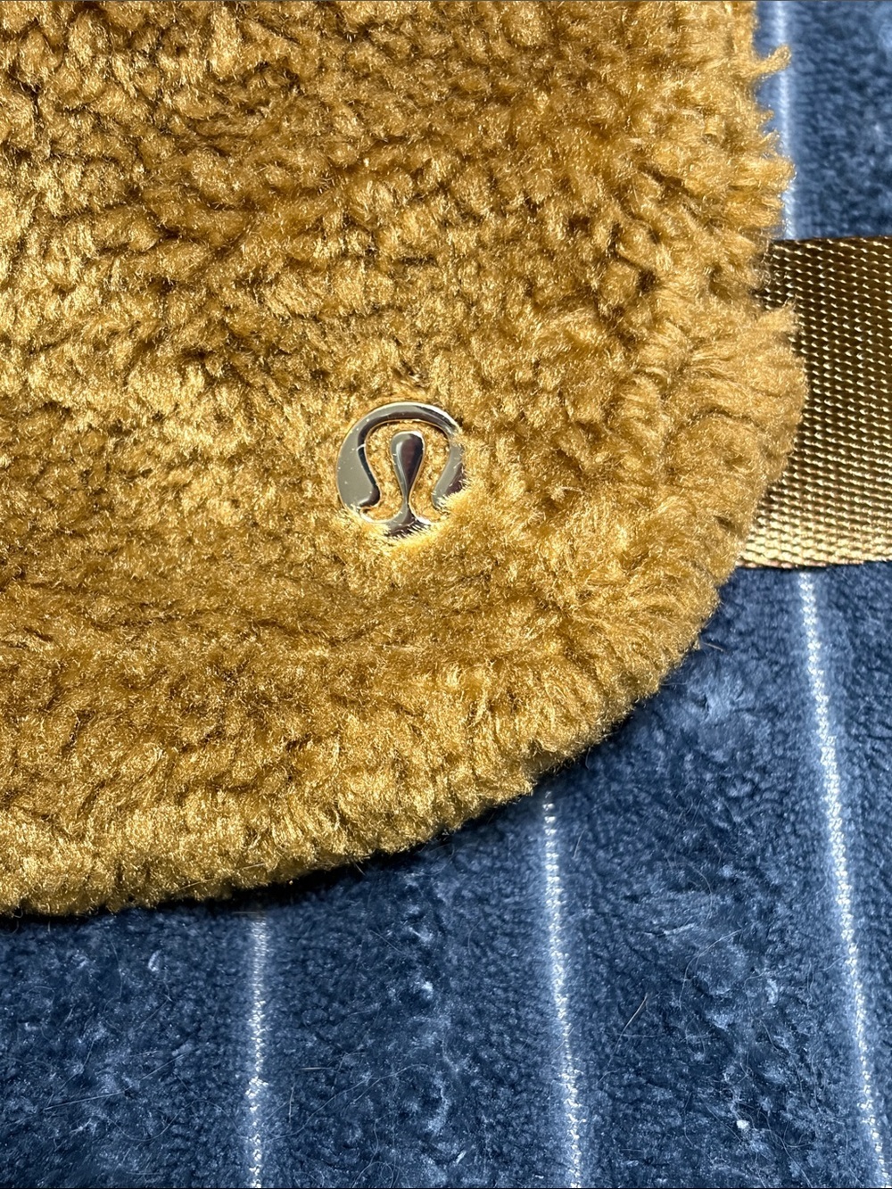 NWOT Lululemon Belt Bag Everywhere Belt Bag 1L Fleece Burnt Caramel Sold Out - Picture 7 of 13